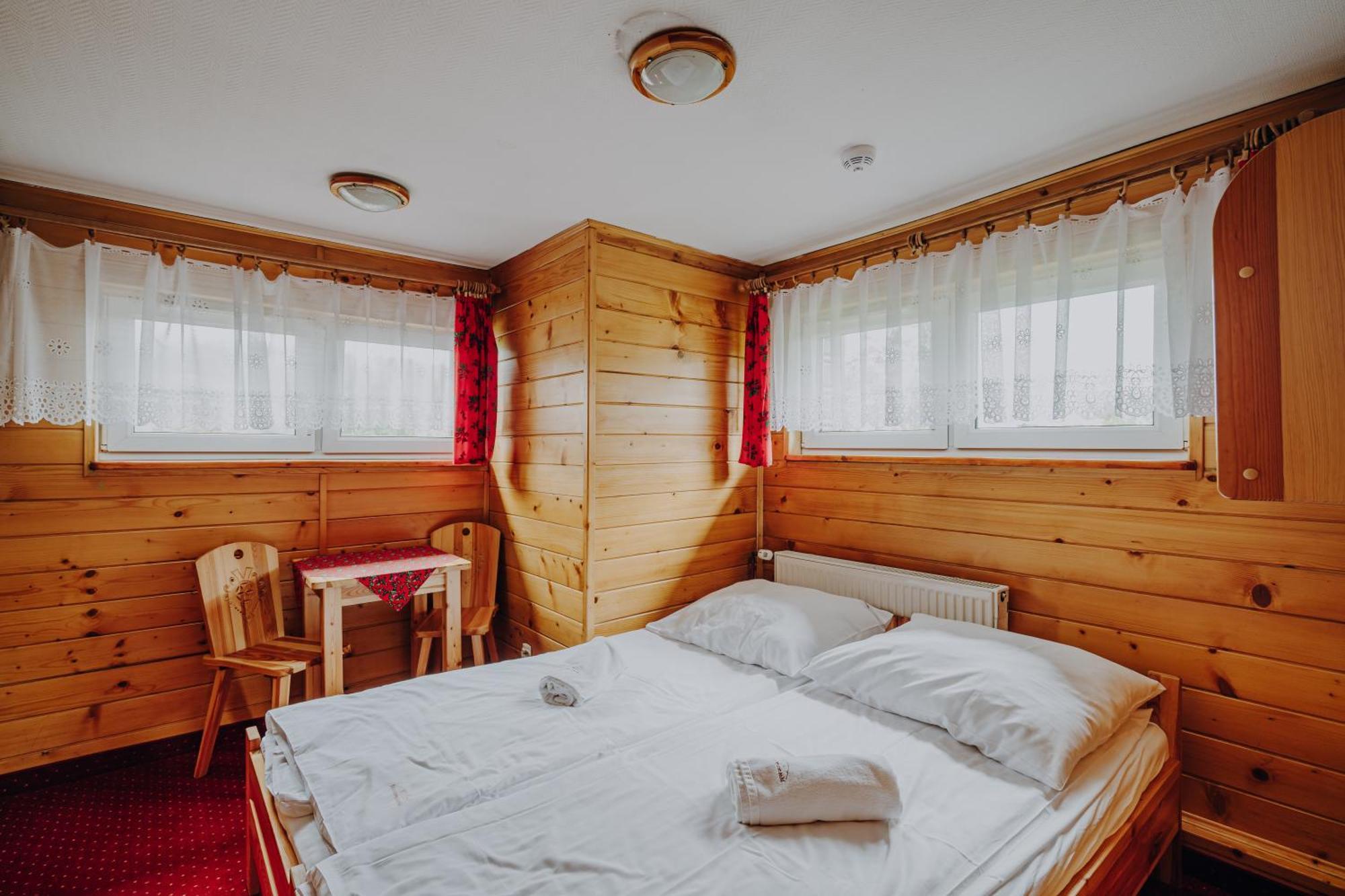 Hotel Osw Moszczeniczanka à Zakopane Extérieur photo